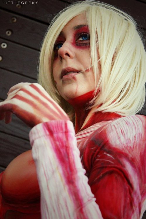 geekygeekweek: Attack On Titan Female Titan Cosplay Attack on Titan Female Titan cosplay by cosplaye