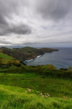 breathtakingdestinations:Sao Miguel - Azores - Portugal (by Viv Lynch)  I miss the Azores I want to go back