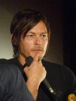 ilovereedus:  HAPPY WEEKEND EVERYONE! ENJOOOOOY!:))ILOVEYOU ALL REEDUS LOVERSSSSSS!:)) 