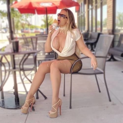 highheelsnylonscars: HHN&amp;C  I ❤️ her sexy beautiful legs in high heels and shiny stocki