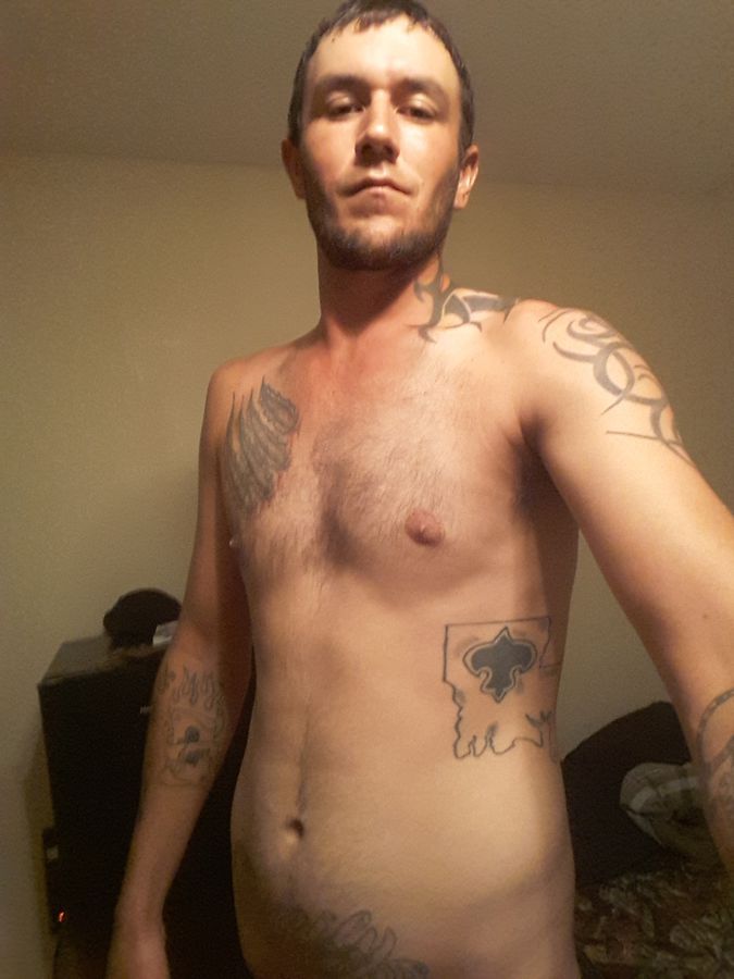 dirtyredneckmen:  Please Follow us!  Straight White Thugs- http://straightwhitethugs.tumblr.com/Dirty
