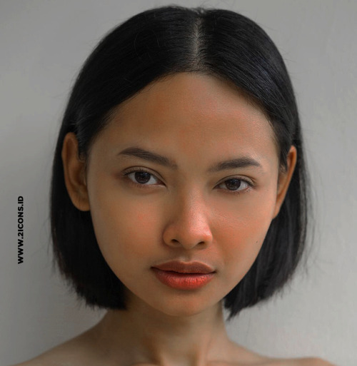 ayu nisa @ 2icons mgmtig: www.instagram.com/p/BwhVtfSASSU/