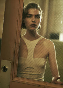 rebelleluxe:Arizona Muse by Peter Lindbergh