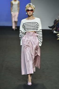 wgsn:  Modern Frida in soft pink at pushBUTTON S/S 15 collection. Amazing sunglasses and hair, spot on high-waisted wide trousers!