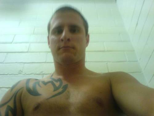 somestraightboys1:  Aussie NicholasShare him! For more, follow and share Some Straight Boys.