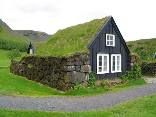 solarpunknetwork:solarpunk and green roofsgrass roofs have been employed for centuries in northern e