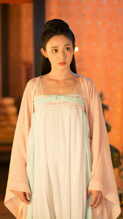 彭小苒peng xiaoran as 曲小枫qu xiaofeng in chinese costume drama 东宫Donggong/Goodbye My Princess