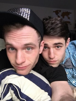 fuckyeahgaycouples:  This is my adorable