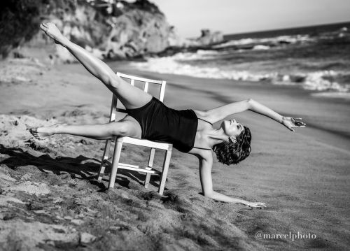 BALANCE @mellisa_elena #dancer #cleanbeauty (at Laguna Beach, California) https://www.instagram.com/