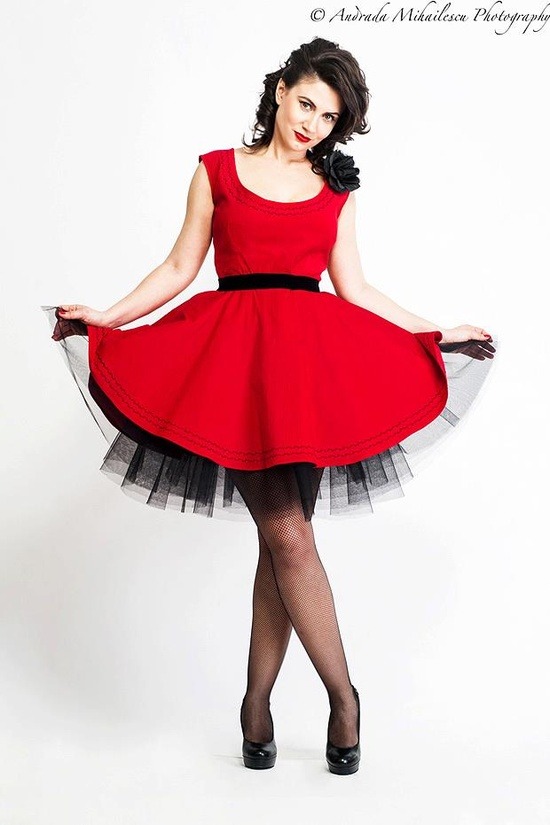 alternative-pinup:  Alternative Pin Up http://alternative-pinup.tumblr.com/