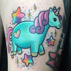 Kellymcgrathart:  A Lil Chubby Cupcake-Poopin’ Unicorn! Thanks So Much Suzanne!