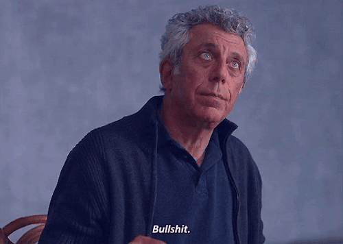 ERIC BOGOSIAN As DANIEL MOLLOY In Interview With The Vampire (2022) || NATASHA LYONNE As NADIA VULVOKOV