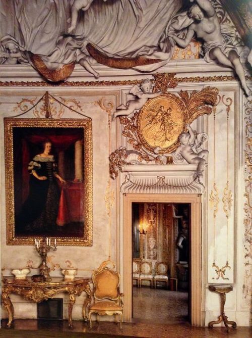 vivalcli:Palazzo Albrizzi, Venice, Italy