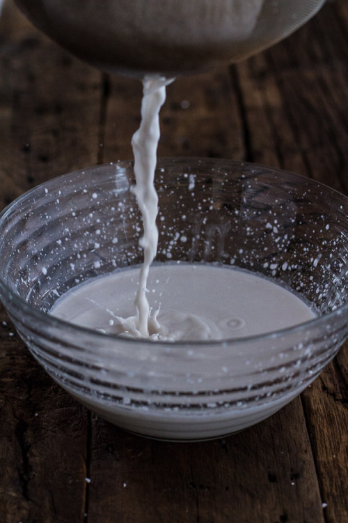 sweetoothgirl: How To Make Homemade Coconut Milk from Real Coconuts