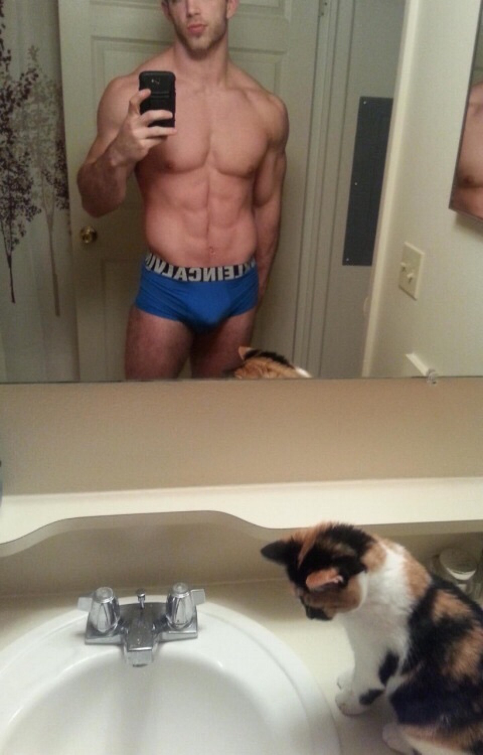 xxvideosxx:  fb4now:  Bill Reilich (aka Nick “The Gardener”) nude selfie photos