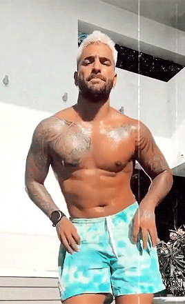 ricky-martins:Maluma dancing on Instagram (13/07/2020)