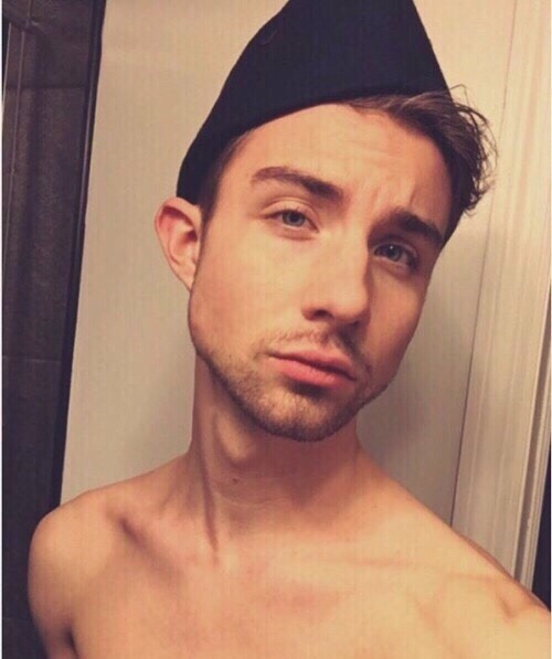 lucasonpar2018: Mom look …. I fucked my first black girl … she loved my big cock… mmmm her Pussy was