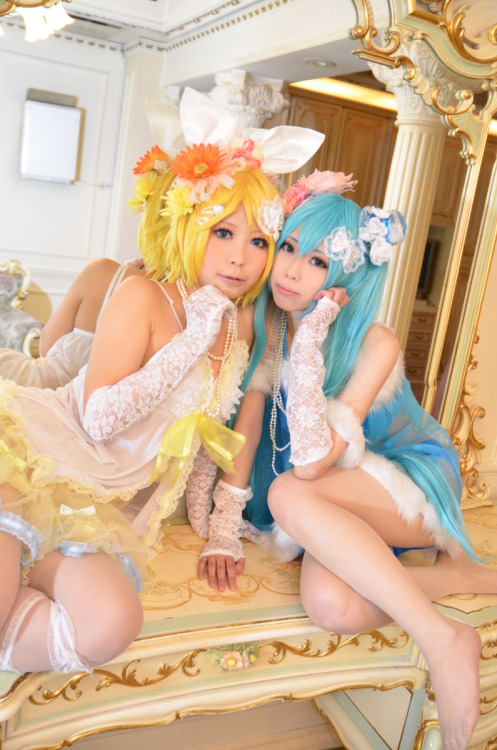 Vocaloid - Miku Hatsune & Rin Kagamine 3HELP US GROW Like,Comment & Share.CosplayJapaneseGirls1.5 - www.facebook.com/CosplayJapaneseGirls1.5CosplayJapaneseGirls2 - www.facebook.com/CosplayJapaneseGirl2tumblr - http://cosplayjapanesegirlsblog.tumbl