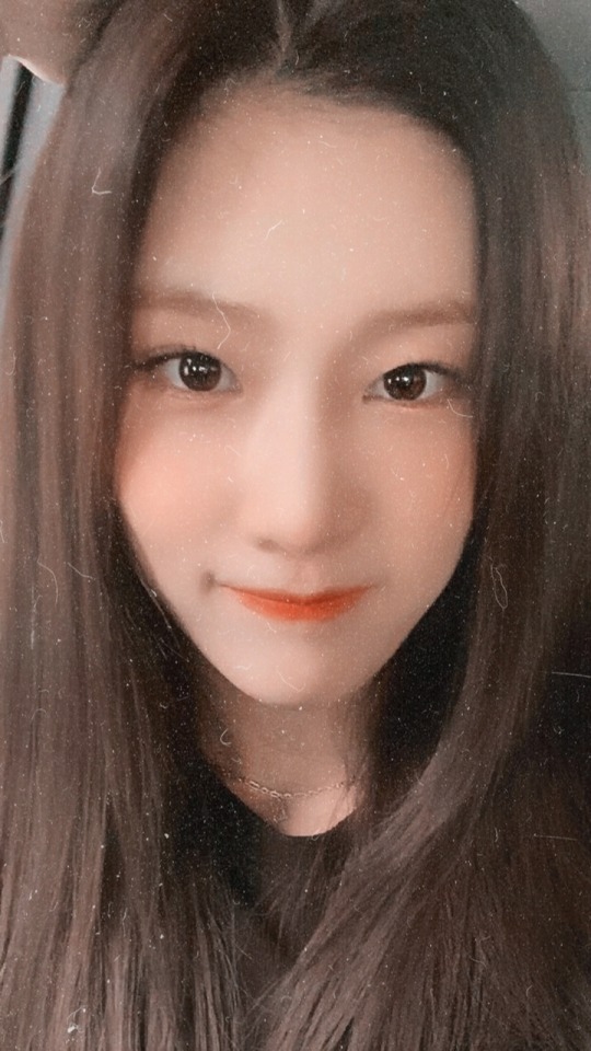 Kimlip Lockscreens (Loona)