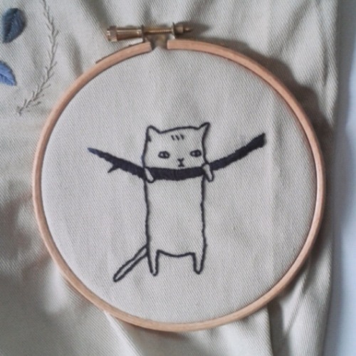 incinerhate:  embroidered this little guy last night eheh