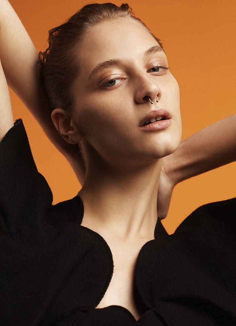 ibbyfashion:  Melina Gesto by Dario Catellani, Bon