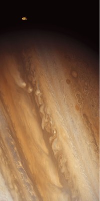 jetpacksunrise:   Io Rising: Jupiter’s