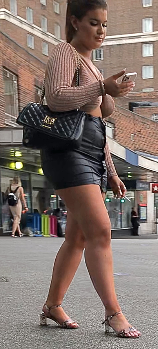 cuckmeloveboots:slutsandchavs:Mmm great candids 