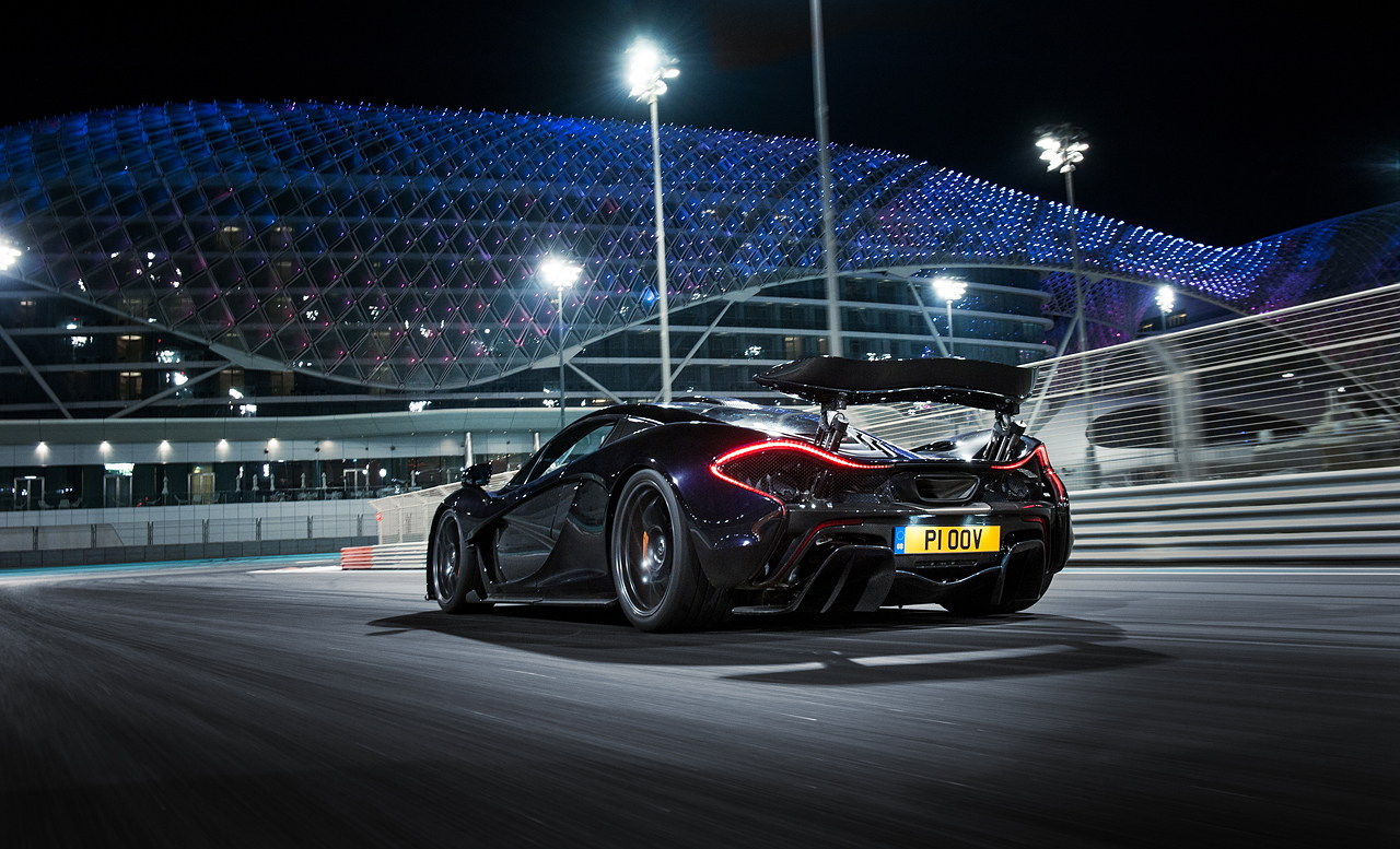 Mclaren p1 black