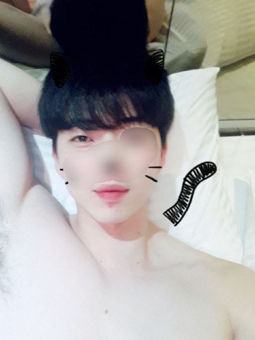 dirtyoutsidedick: 일상에선 조신한척