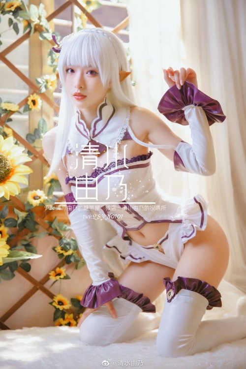 sexywaifucosplay: weibo.com/u/5832199024?refer_flag=1005055013_