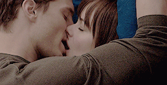 cassitavulneratus:    FANGIRL CHALLENGE MEME[10] FAVORITE RELATIONSHIPS - 6. Christian