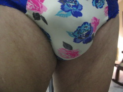 stinson1: todays cute lil floral panty ;-)