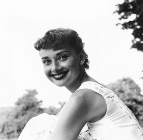 Porn photo ladyaudreys:  Audrey Hepburn