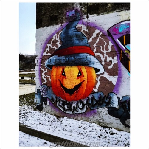 graffitideep:HALLOWEEN Graffiti Street Art 