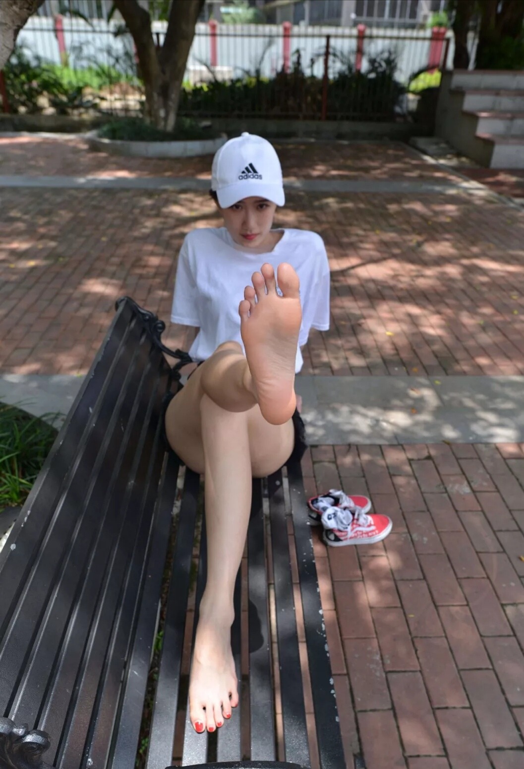 chinesefootfetish:  perfect feet