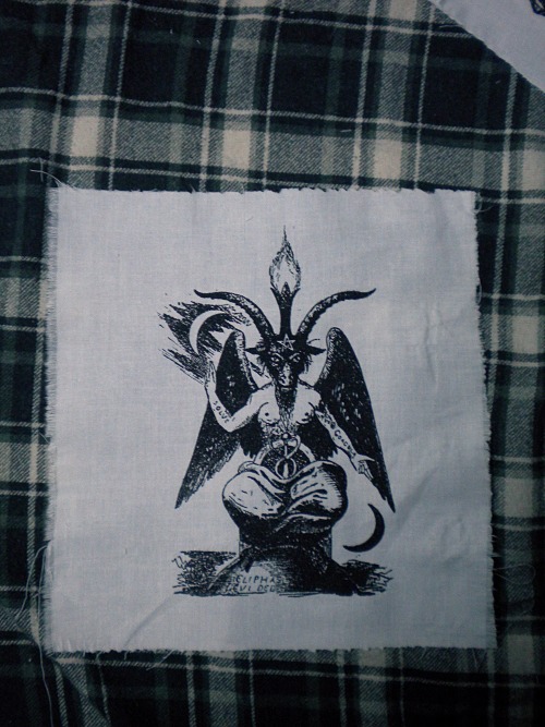 SCREEN PRINTING PROJECT SESSION 1:-BAPHOMET PATCH-HOLY GUARDIAN ANGEL PATCHFOR BUY: https://www.etsy