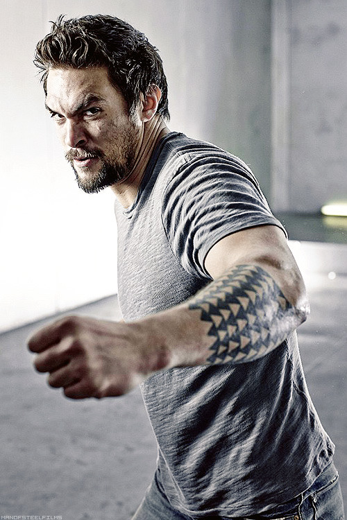 audy-teaze:  ivy-and-twine:  Man Crush Monday:  Jason Momoa  Crush crush any day