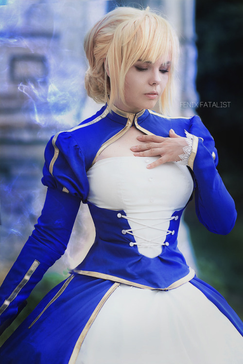 fenixfatalist:Fate: Grand Order Saber Cosplay by FENIX FATALISTBy the way, you may check my another 