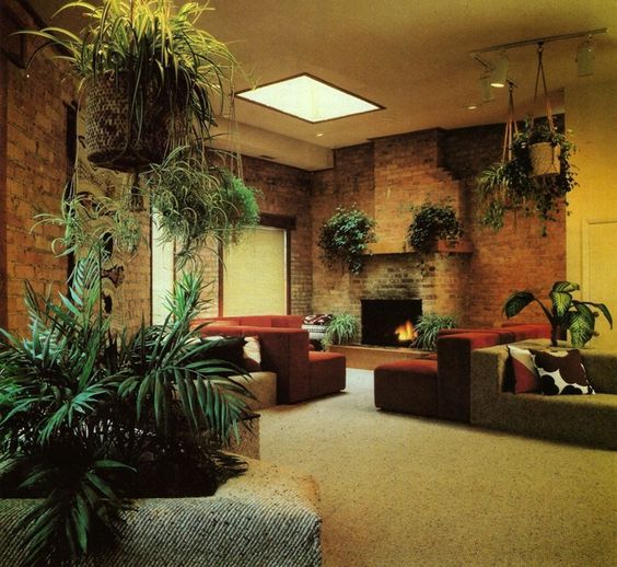 househunting: how do y’all feel about these 80s home designs? does it hit too close