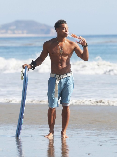 missinglinc:  I forgot about him. Hey bew. 