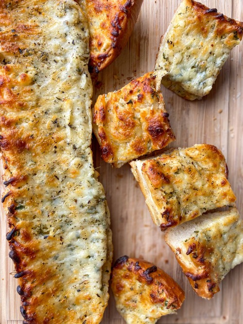 fattributes: Cheesy Garlic Bread