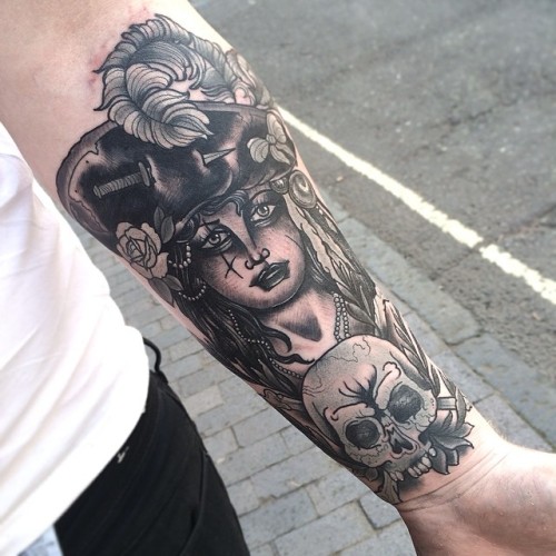 thisisthemaxwellmurder: Smelly Pirate Hooker on @wilsstagram Cheers bro, always a pleasure