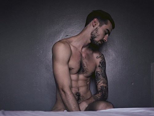 lookporn:   (Pornographic Picture)  