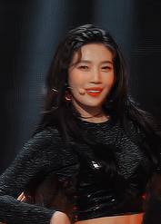 huffnpwff: revel challenge [2/?] favorite live performances ↳  171117 look @ kbs