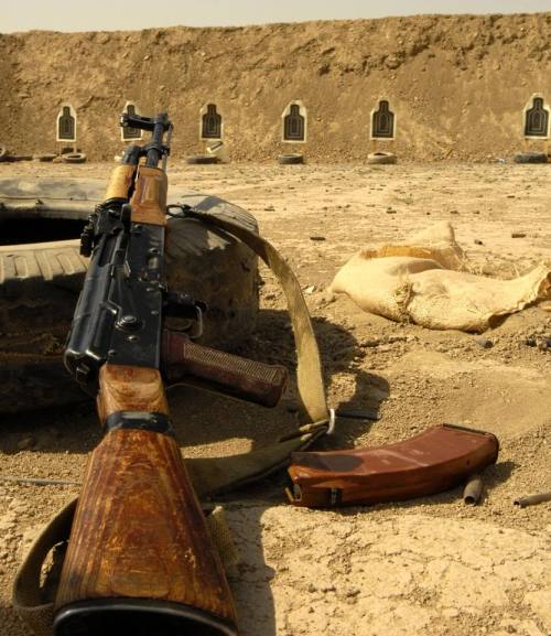 gunrunnerhell:Done for the day…A shooting range in Iraq where U.S forces help train Iraqi military a