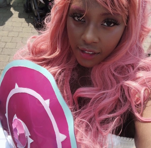blackwomenincostume: Some beautiful Pink Diamond and Rose Quartz Cosplay from Steven Universe 💗 https://instagram.com/p/Bk3OoxJAu19/ (@astrosoda @demonhound @grimbarx @violet_sidra_flower @_mickyface @monstrouscosplay @galaxymermaidx @supersailorjunko