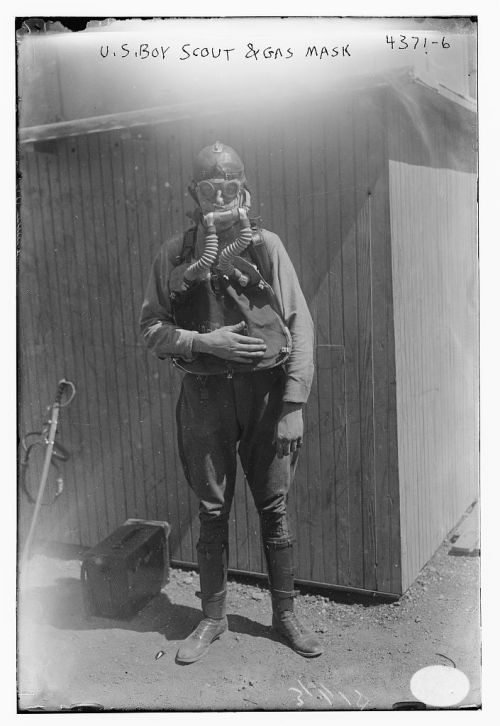 U.S. Boy Scout & gas mask (Creator(s)- Bain News Service)