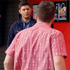 dahliasheng:  Dean gettin’ sassed in season 10. 