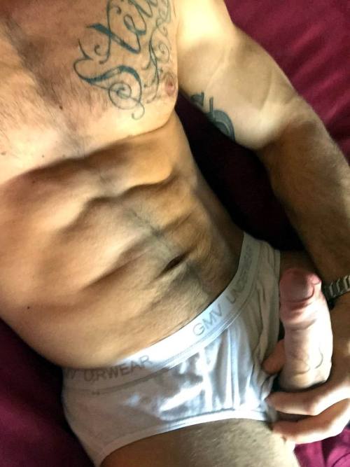 Only 18+ horny Guys!