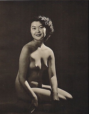 Porn photo vintage-juene-femme:  Vintage-jeune-femme.